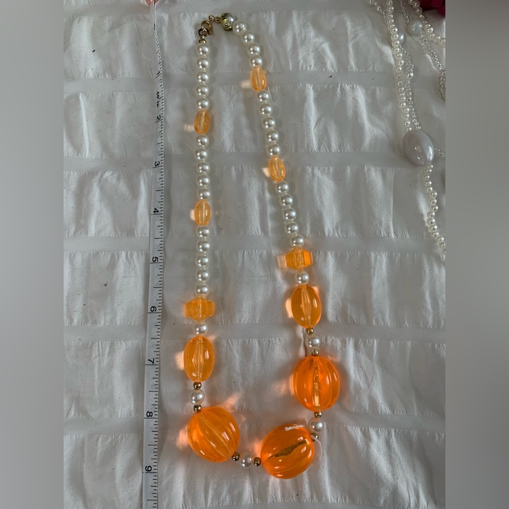 Unique Multi-Color Necklace Set - Picture 10 of 16